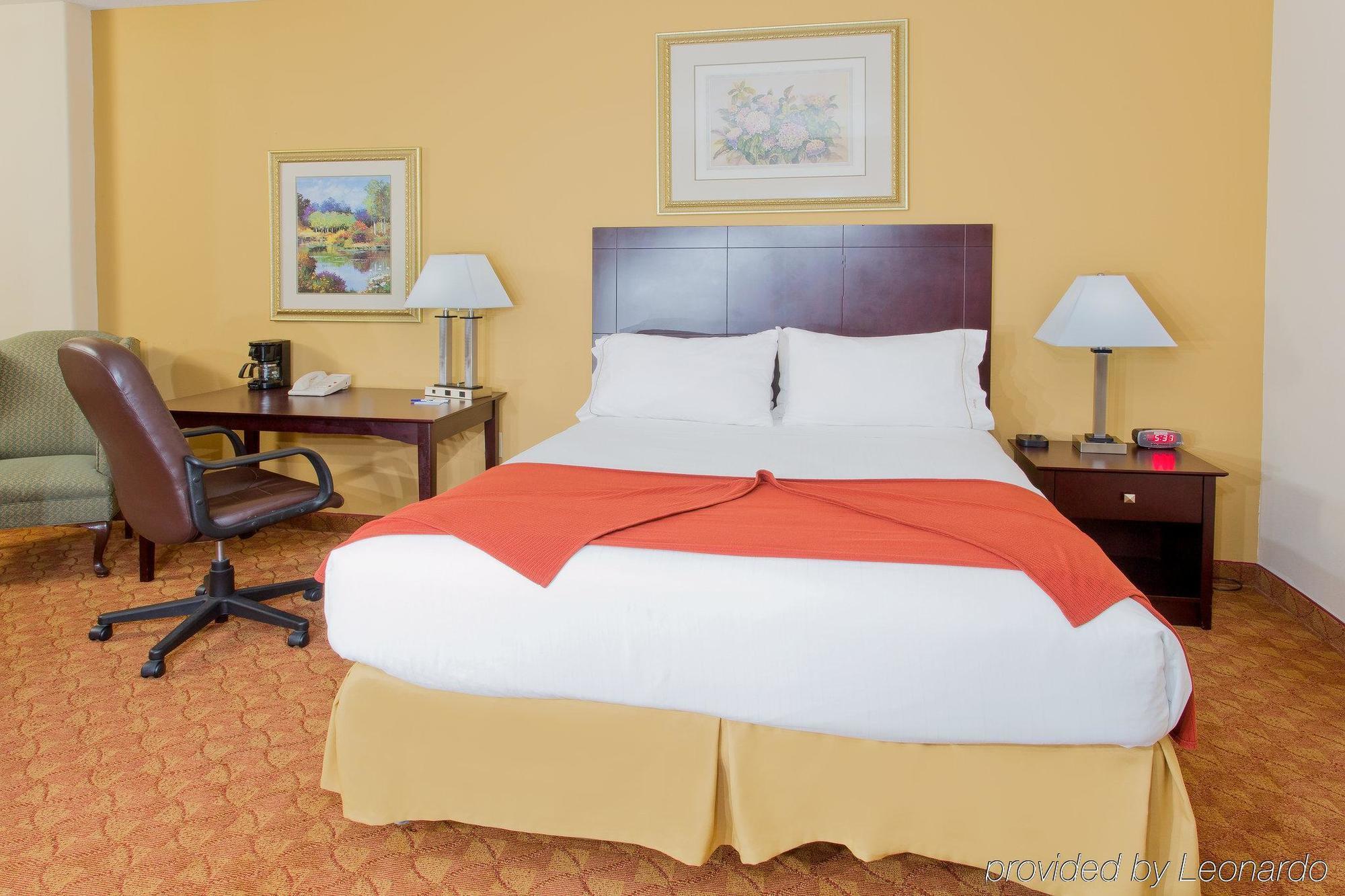 Holiday Inn Express & Suites Dallas - Duncanville, An Ihg Hotel Εξωτερικό φωτογραφία